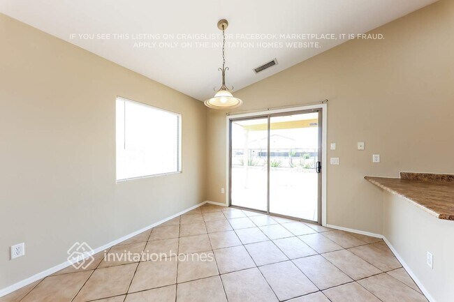 Building Photo - 5433 W Grove St