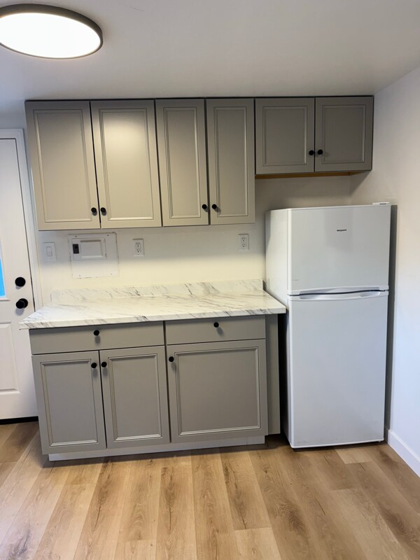 Building Photo - 2426 Ona St