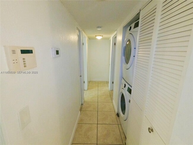 Building Photo - 8600 SW 149th Ave