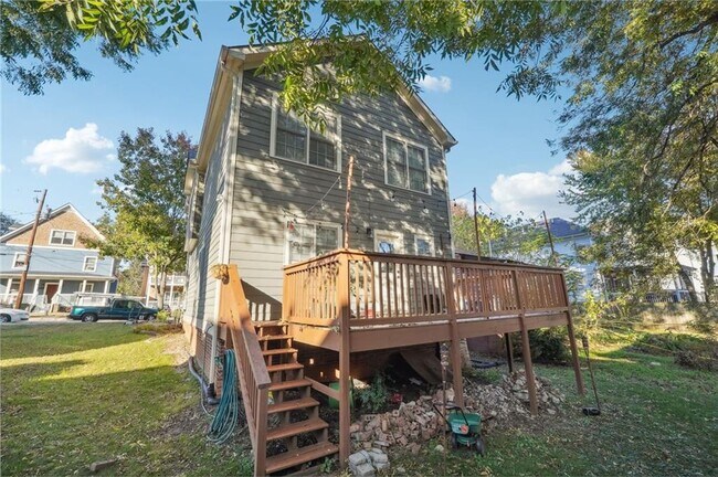 Building Photo - 163 Richmond St SE