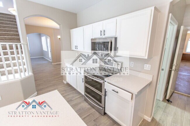 Building Photo - 16627 W McKinley St