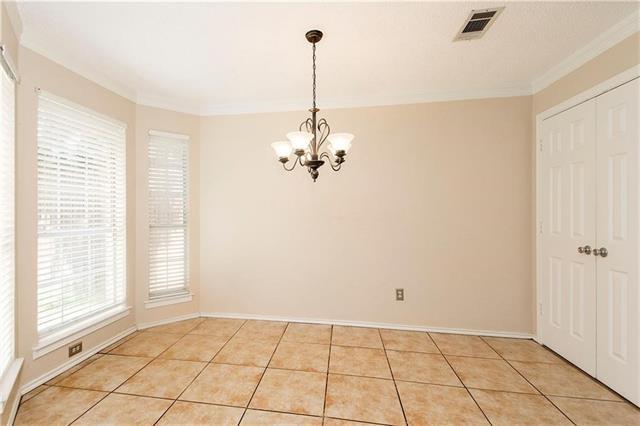 Building Photo - 401 Lexington Ln