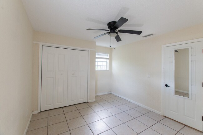 Building Photo - 1414 San Juan Ct