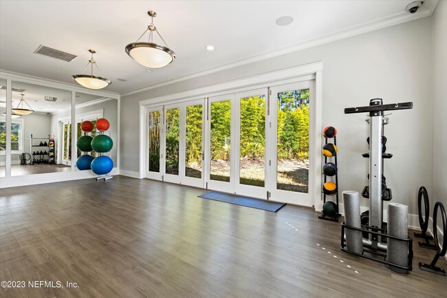 Building Photo - 102 Pine Blossom Trl