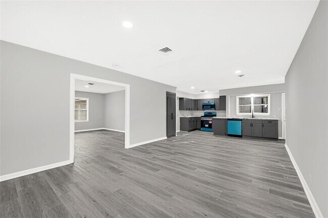 Building Photo - 5538 Berry Creek Dr