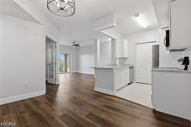 Building Photo - 6321 Aragon Way