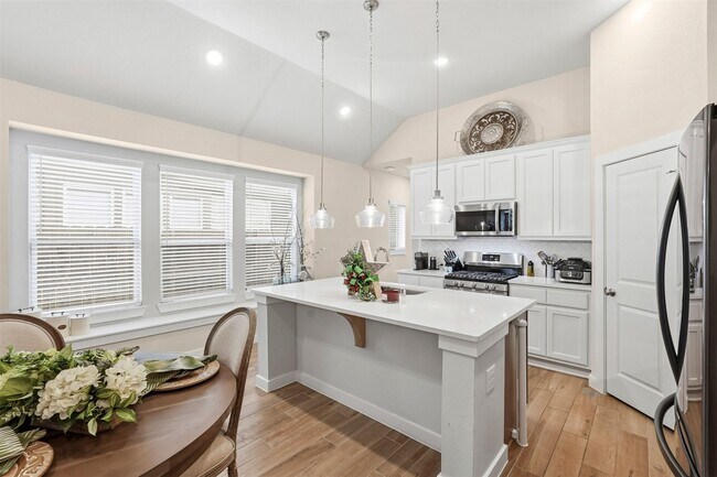 Building Photo - 127 Lukewood Cir