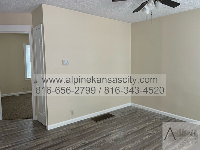 Building Photo - 3 Bedroom NE Home