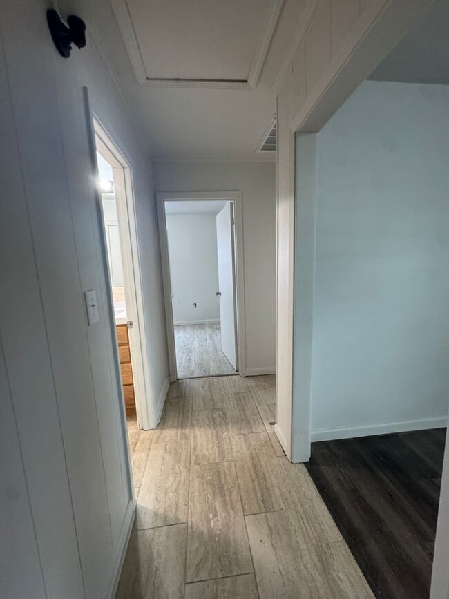Building Photo - 3 Bed / 1 Bath in Trumann Available Now.