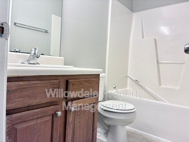 Building Photo - 954 Shining Wire Way