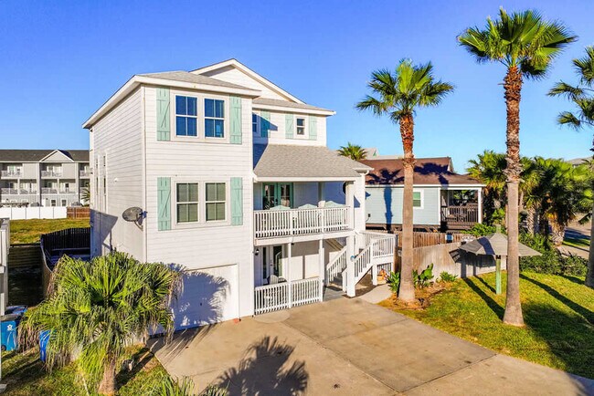 Building Photo - 707 Parkplace-SI ID1036727P