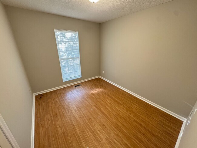 Building Photo - 4 Bed/2 Bath near downtown Clayton