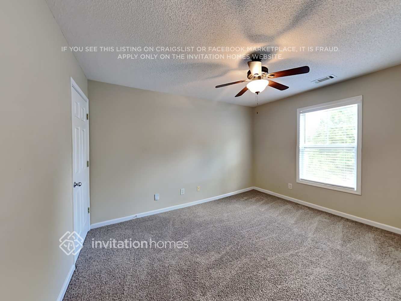 Building Photo - 3786 Pine Village Pl