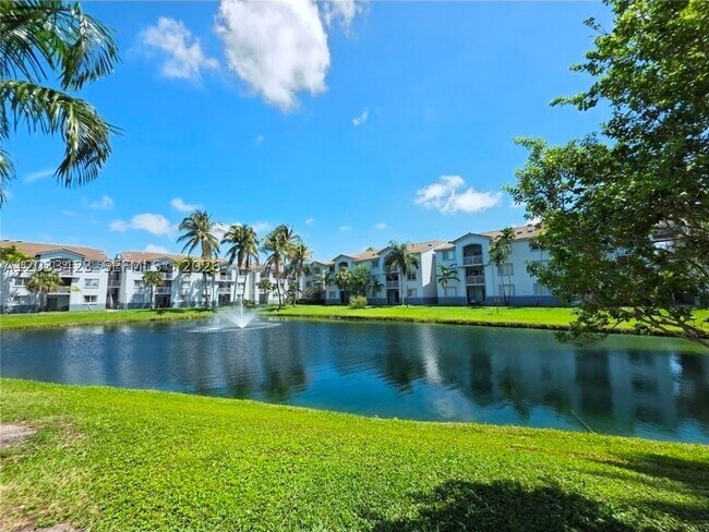 Building Photo - 2600 S University Dr