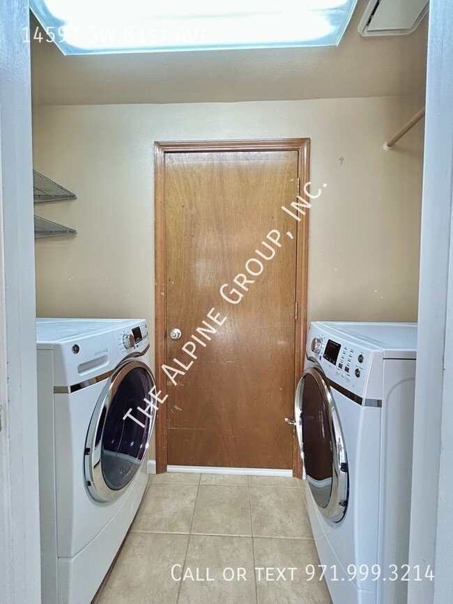 Building Photo - 14597 SW 81st Ave