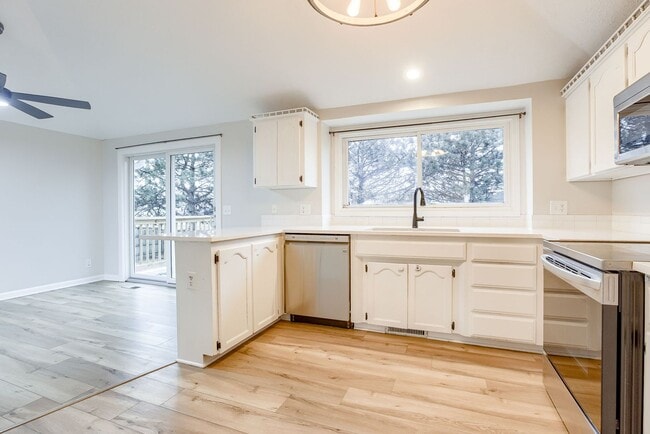 Building Photo - 7926 Primrose Ct