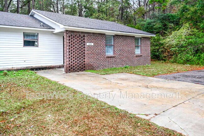 Primary Photo - 121 Canvasback Dr