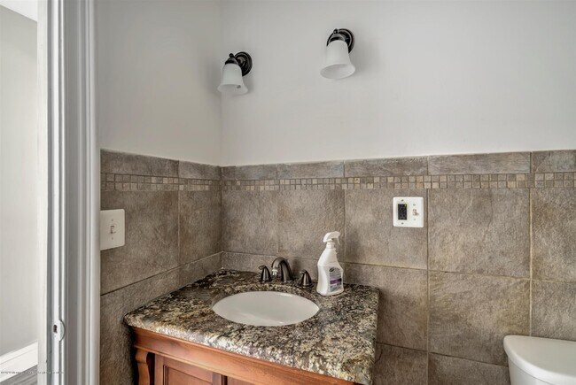 Building Photo - 8 Dolan Ave