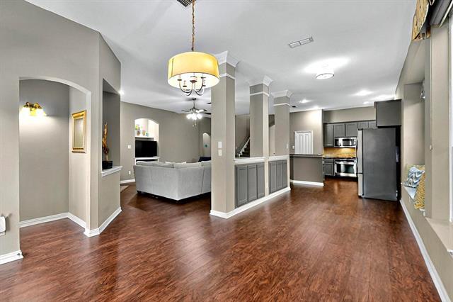 Building Photo - 130 Fall Creek