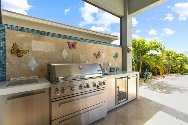 Building Photo - 9282 SW Miracoli Wy