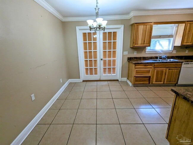 Building Photo - 815 Brook Meadow Ln