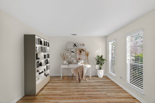 Building Photo - 14734 Perthshire Rd