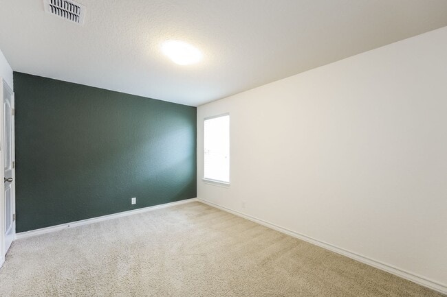 Building Photo - 5 bedroom first time rental! $500 off of the first full month for applications submitted by March...