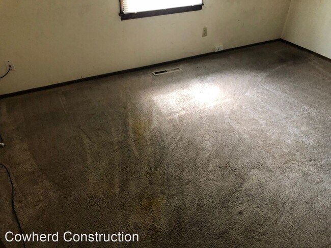 Building Photo - 2 br, 1 bath House - 3618 B S. Farm Rd 135