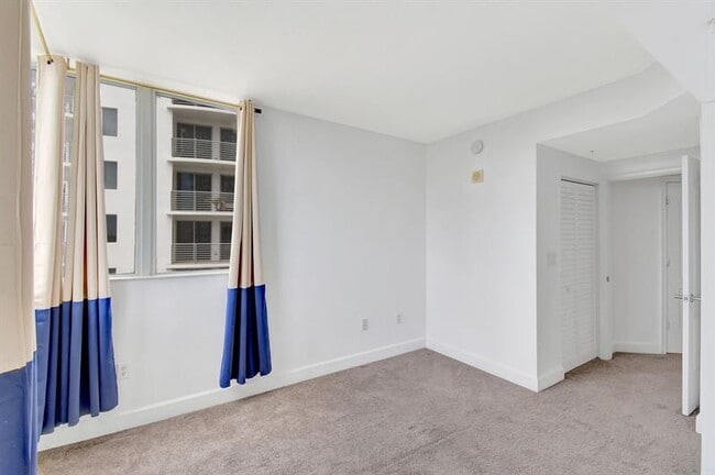 Building Photo - 1830 Radius Dr