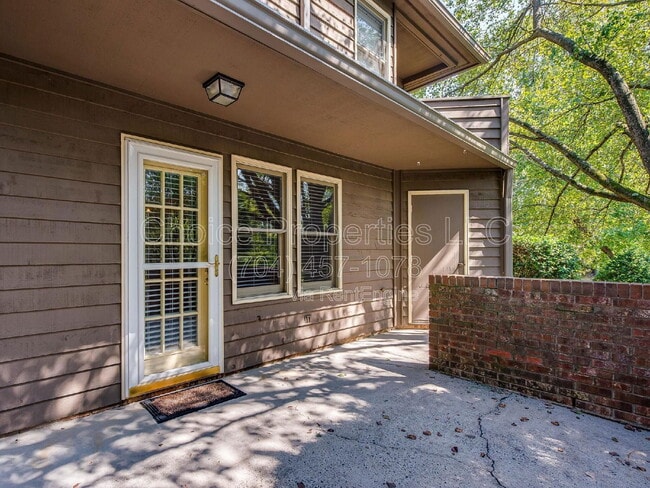 Building Photo - 3526 Colony Crossing Dr