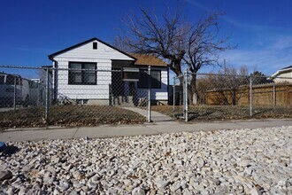 Building Photo - Salt Lake 5 Bedroom Home