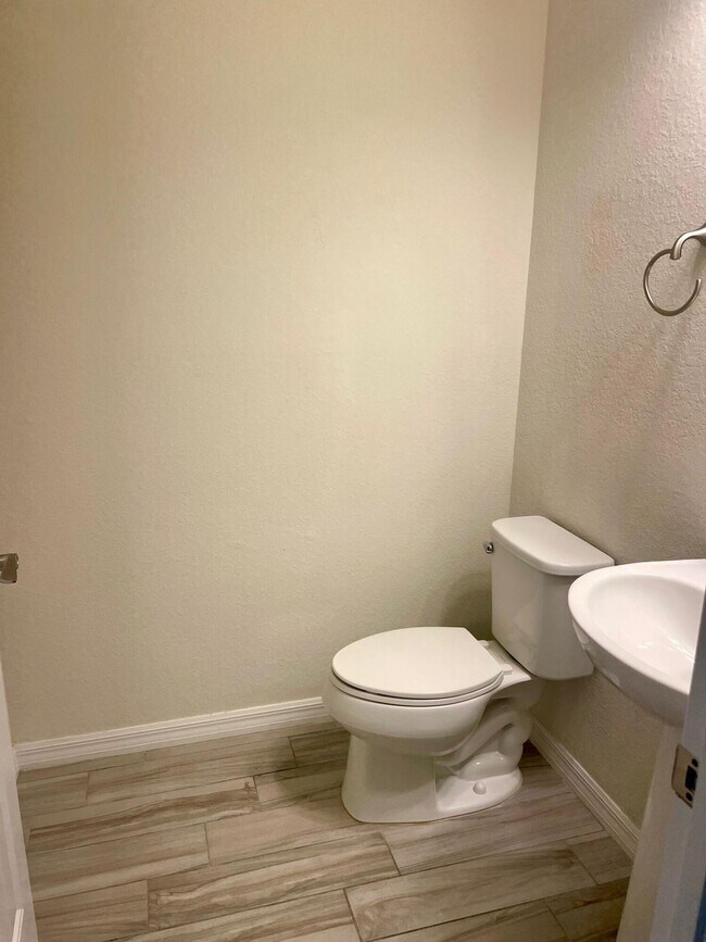 Building Photo - 4516 Eventing St