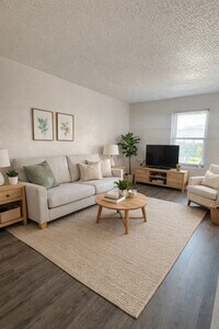 Building Photo - 107 E Willowick Ave