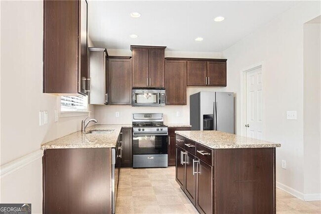 Building Photo - 2405 Sardis Chase Ct