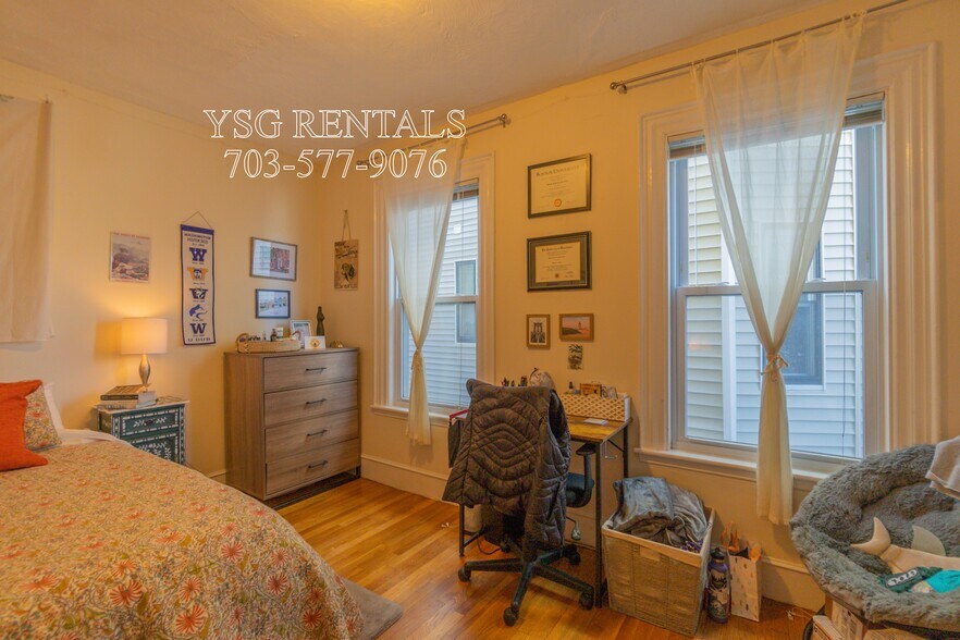 Building Photo - 364 Highland Ave