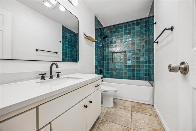 Building Photo - 1309 Warrington Dr