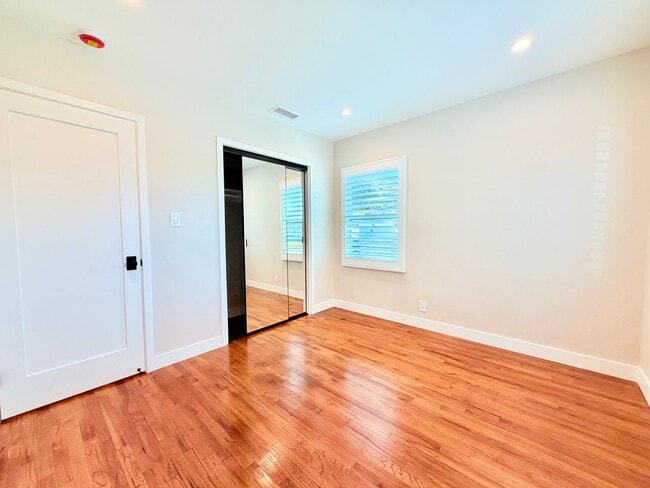 Building Photo - Verdura Street