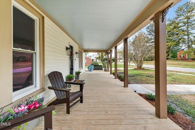 Building Photo - Earn Wealth While Leasing - Like a Homeowner - Lease to Own