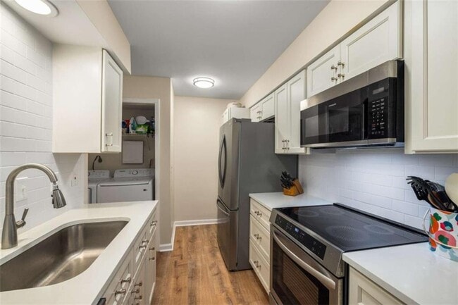 Building Photo - 183 Triumph Dr NW