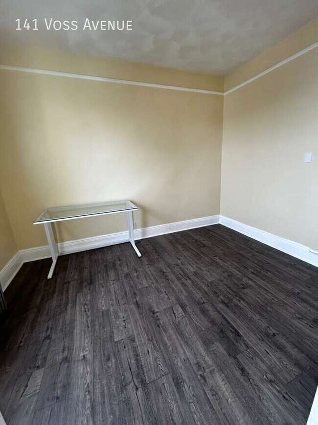 Building Photo - 141 Voss Ave