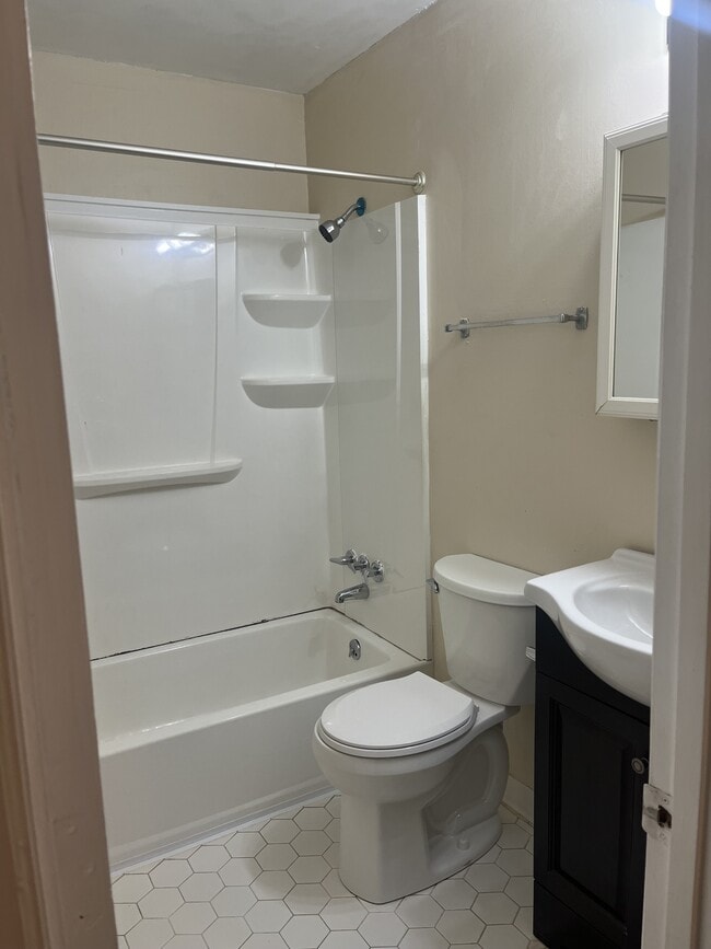 Building Photo - 111 Timber Ln