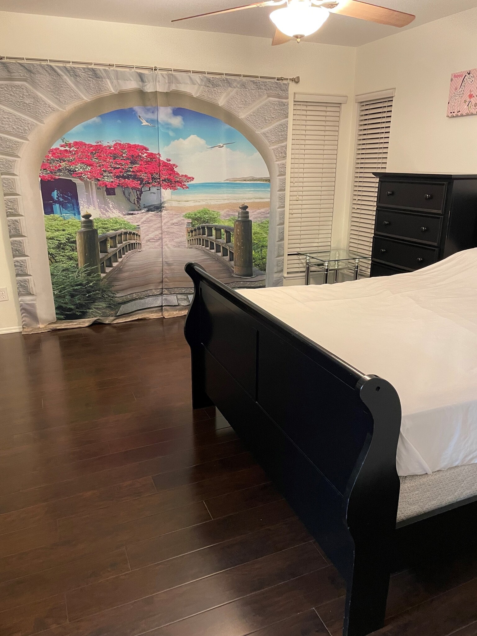 Building Photo - 23924 Arroyo Park Dr