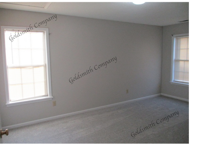 Building Photo - 11 Townes Creek Ct