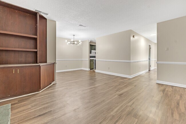 Building Photo - 1838 Quail Park Cir