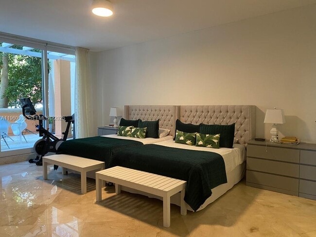 Building Photo - 799 Crandon Blvd