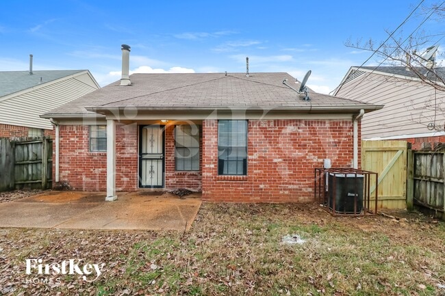 Building Photo - 4458 Shadow Creek St