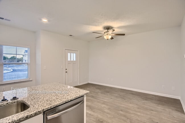 Building Photo - 351 Raines Ct