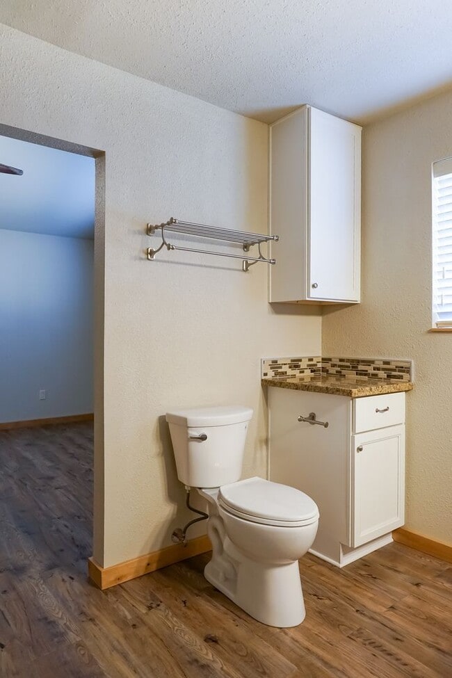 Building Photo - Three Bedroom Home in Hayden