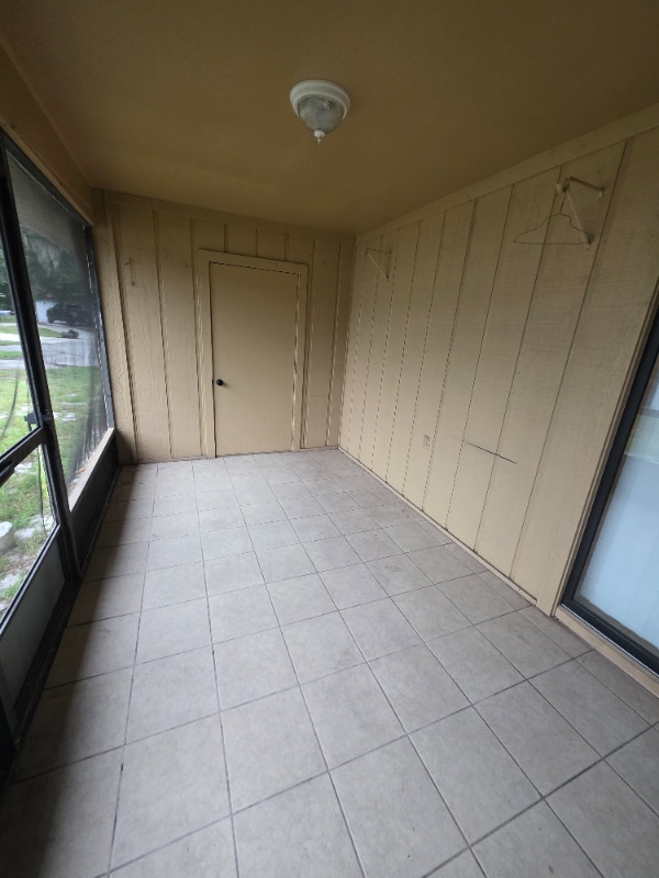 Building Photo - 1711 Ridgewood Ln