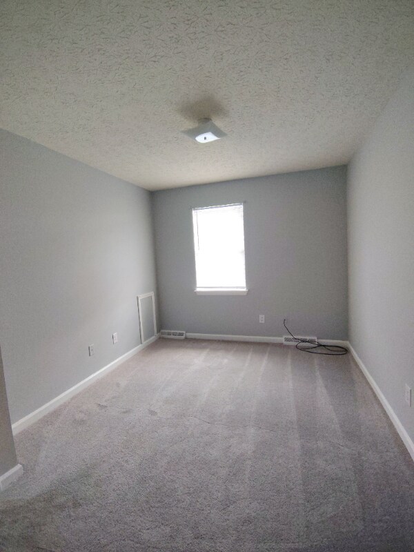 Building Photo - 27 Duiguid Dr